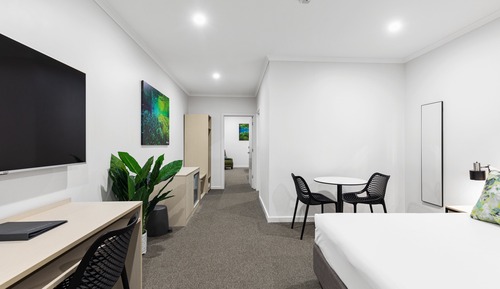 Executive family suite