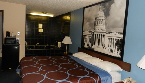 Studio Suite, 1 King Bed, Non Smoking