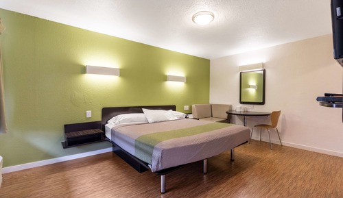 Standard Room, 1 Queen Bed, Non Smoking