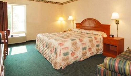 Standard Room, 1 Queen Bed, Accessible, Non Smoking