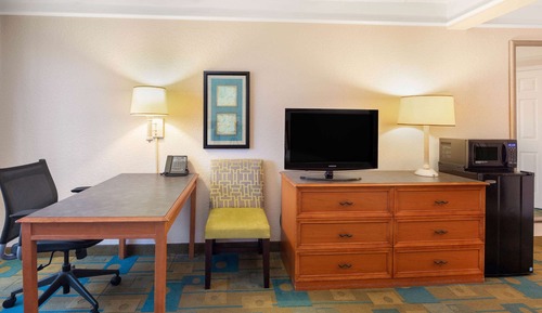 Room, 2 Double Beds, Accessible, Non Smoking (Mobility, Hearing Impaired, Tub)