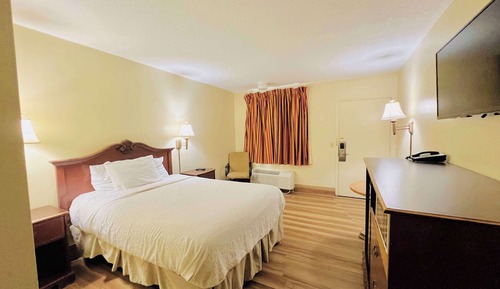 Standard Room, 1 Queen Bed, Smoking