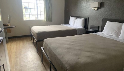 Standard Studio, 2 Queen Beds, Non Smoking, Kitchen