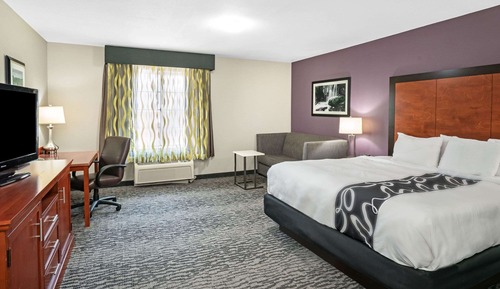 Deluxe Room, 1 King Bed, Non Smoking
