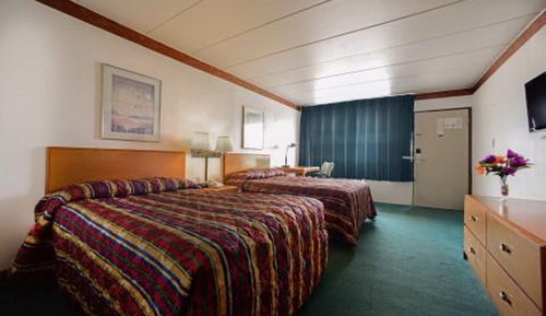 Standard Double Room, 2 Double Beds, Smoking