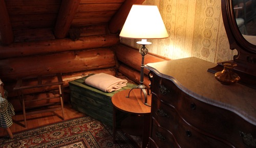 Chalet en bois rond, vue et accès au Lac