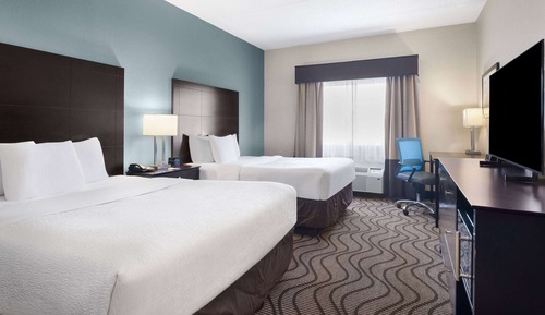 Room, 2 Queen Beds, Accessible, Non Smoking (Mobility, Bathtub w/Grab Bars)