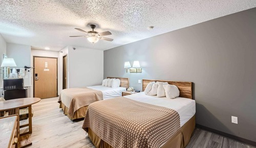 Room, 2 Queen Beds, Non Smoking
