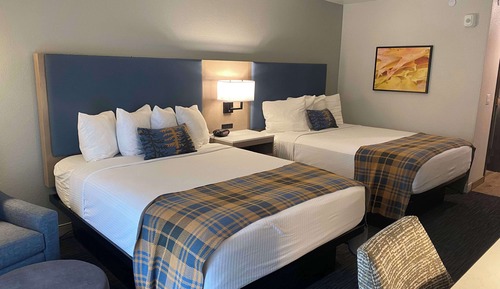 Standard Room, 2 Queen Beds, Accessible, Bathtub