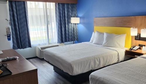 Room, 2 Queen Beds, Non Smoking