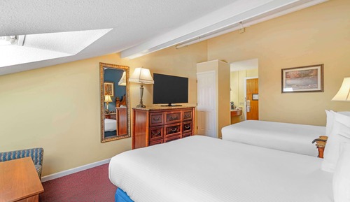 Standard Room, 2 Queen Beds, Non Smoking, Refrigerator