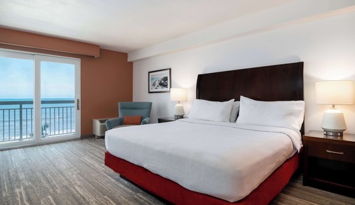Room, 1 King Bed, Oceanfront (Floor 5-8)