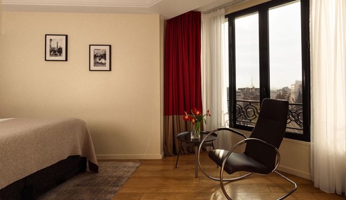 Privilege Room - Eiffel Tower view