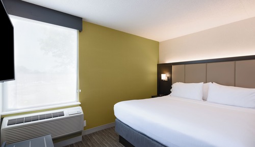 Room, 1 King Bed, Accessible (Mobility, Roll-In Shower)