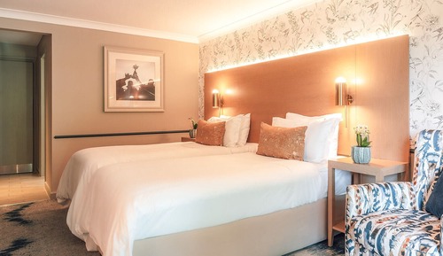 Signature Twin Room