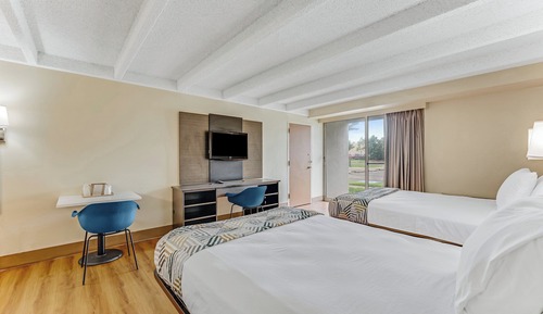 Standard Room, 2 Double Beds, Smoking