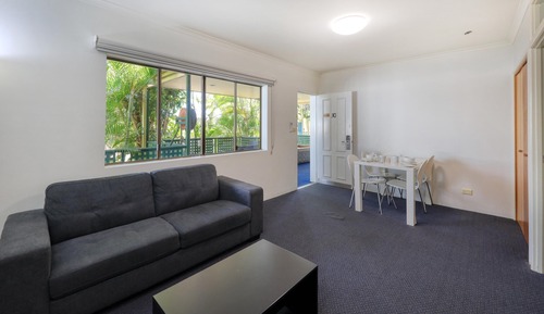 Superior Apartment, 1 King Bed, Non Smoking, Kitchenette