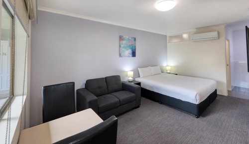 Deluxe Room, 1 King Bed, Non Smoking