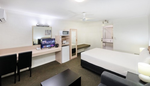 Standard Room, 1 Queen Bed, Non Smoking