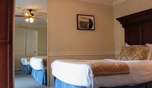 Classic Room, 2 Queen Beds, Non Smoking