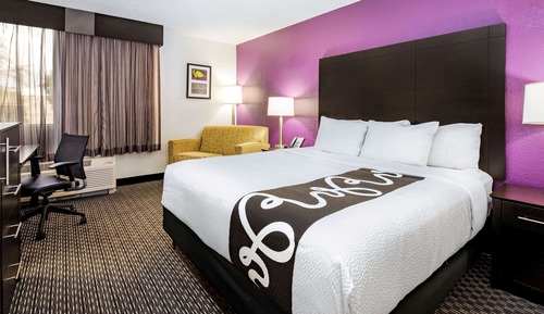 Executive Room, 1 King Bed, Non Smoking