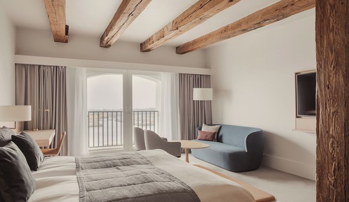Suite (Admiral, Waterfront View)