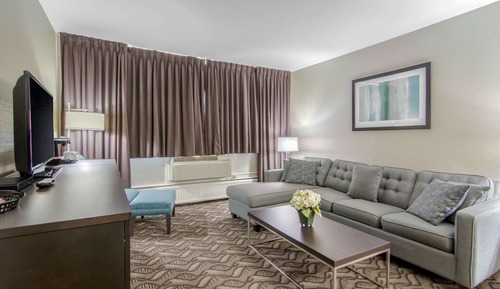 Suite, 1 King Bed, Non Smoking