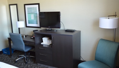 Business Room, 1 Queen Bed, Non Smoking (Upgrade)