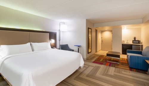 Standard Room, 1 King Bed