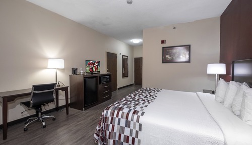 Deluxe Room, 1 King Bed, Accessible, Non Smoking