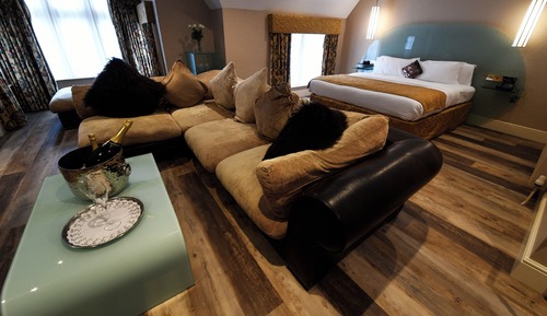 Suite, 1 King Bed