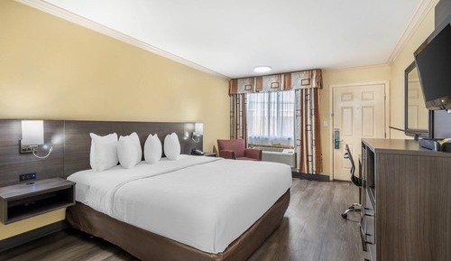 Room, 1 King Bed, Accessible, Non Smoking