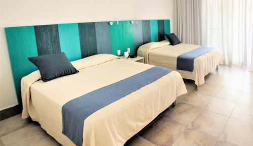 Superior Garden, 2 Queen Beds, Non-Smoking