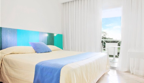 Superior Garden, 1 King Bed, Non-Smoking