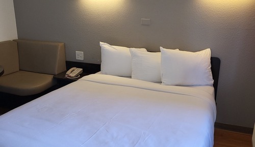 Room, 1 Queen Bed, Non Smoking