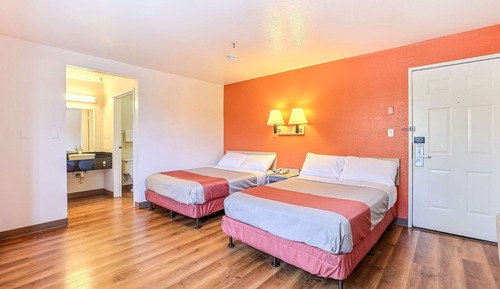 Deluxe Suite, 2 Queen Beds, Non Smoking, Refrigerator & Microwave