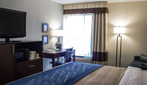 Suite, 1 King Bed, Non Smoking