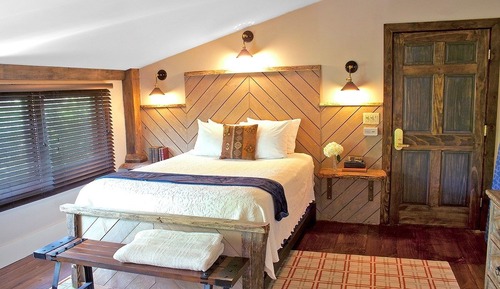 Deluxe Room, 1 Queen Bed