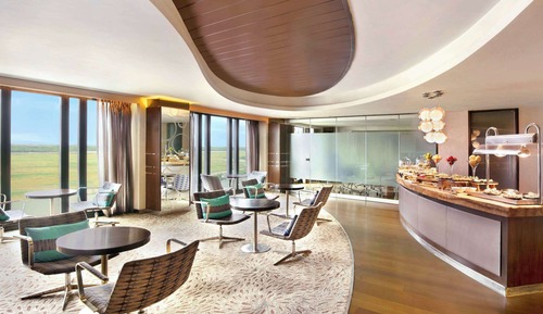 PRESIDENTIAL SUITE - 2 way airport transfers, Lounge access.15% discount on F&B and Laundry