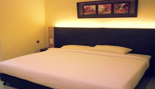 Single King Room
