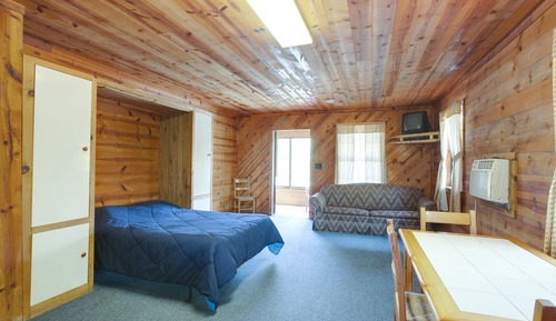Cabin, Non Smoking, Kitchen (Linens Included, No Pets Allowed)
