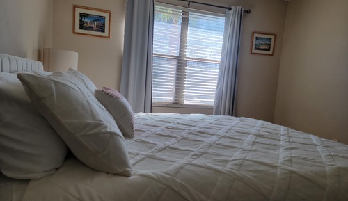 Room, 1 Queen Bed (Havana Room)
