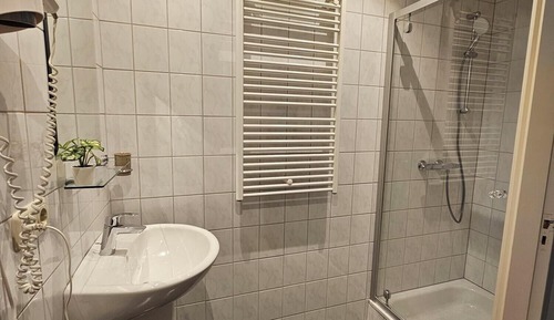 Economy Twin Room