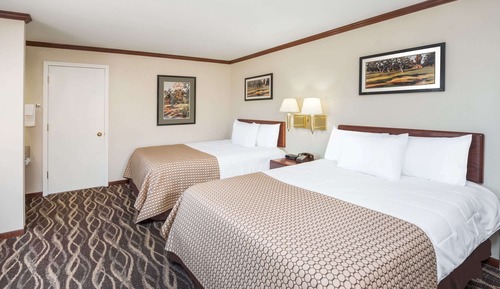 Room, 2 Queen Beds, Non Smoking, Kitchen