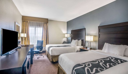 Room, 2 Queen Beds, Accessible, Smoking (Mob,Hear,Tub w/Grab Bars,Countryside)