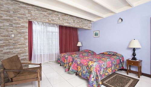 Basic Townhome, Multiple Bedrooms, Kitchen