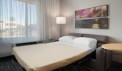 Suite, 2 Bedrooms, City View (Hearing Accessible)