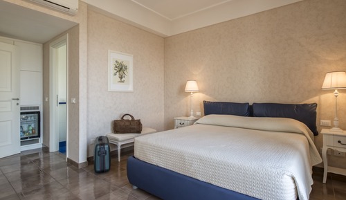 Suite, Terrace