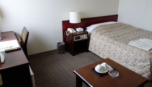 [Consecutive Stay] Single Room, Smoking