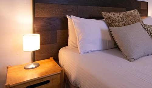 Standard Suite, 1 Bedroom, Non Smoking, Balcony (Queen/Twin)